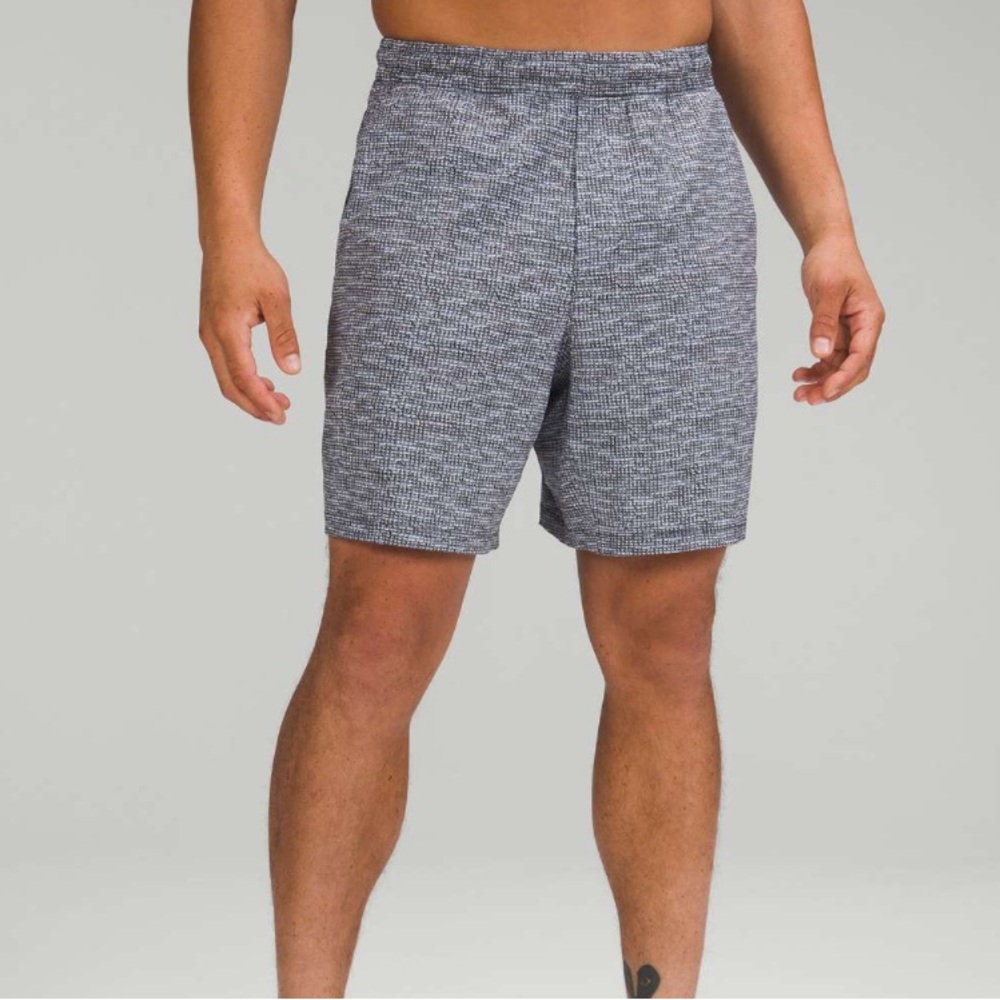 | Lululemon | Pace Breaker Linerless Short 7". Size S.